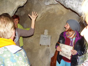 Besuch in einer Höhle