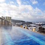 Wunderschön: Dachpool im Winter